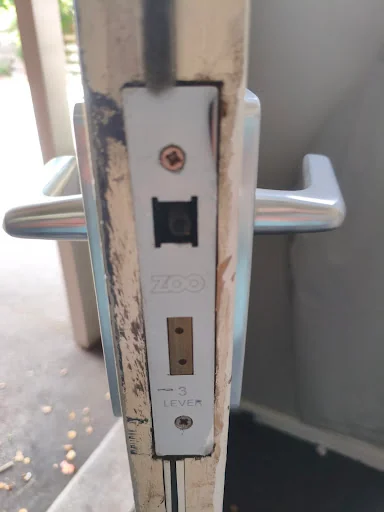 CTL Cal The Locksmith photo 4