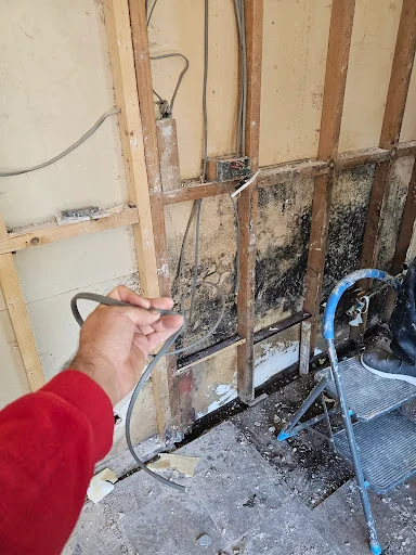 MCR Smart Decorators &amp; Building Services photo 4