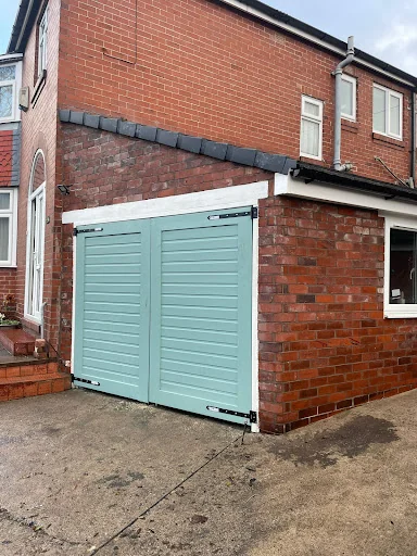 Manchester multitrades photo 6