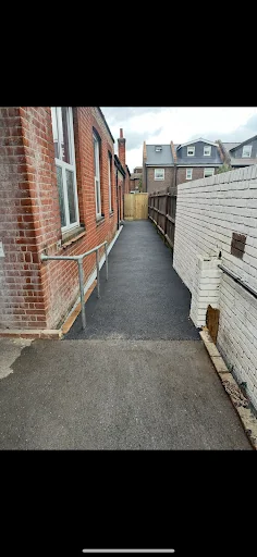 Timberworks Fencing &amp; landscaping photo 1