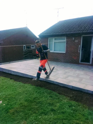 Lakeside Driveways &amp; Landscaping Ltd photo 2