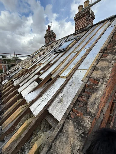 Wiltshire Roofer photo 1