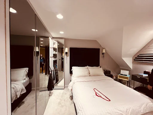 Bee Colours Ltd photo 3