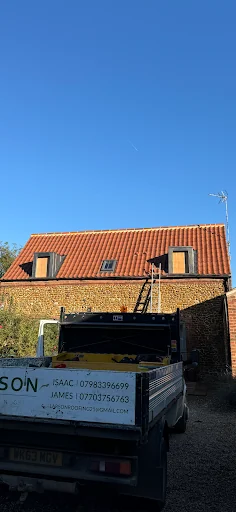 Larson Roofing Ltd photo 1