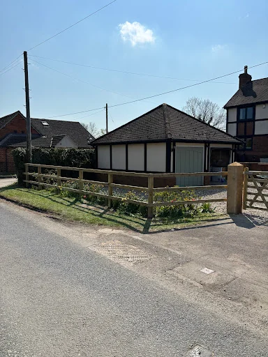 DT Landscapes and Gardening photo 3