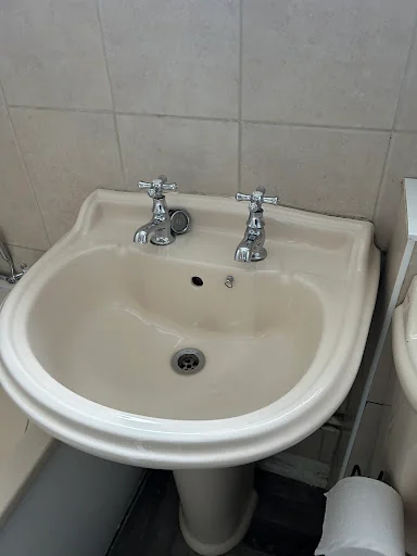 Hayling Top tier photo 1