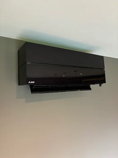 Fuller Air Services Limited photo 3