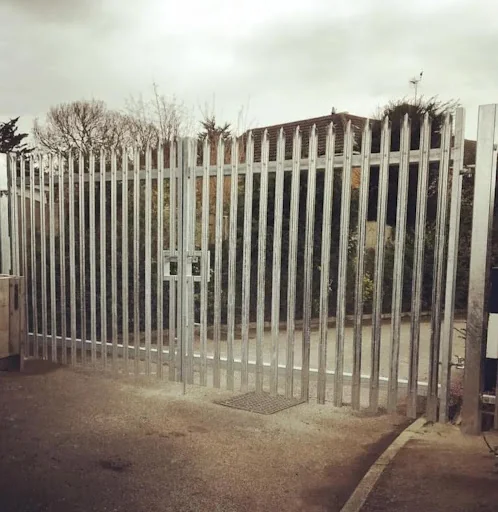 BARLOW FENCING photo 5