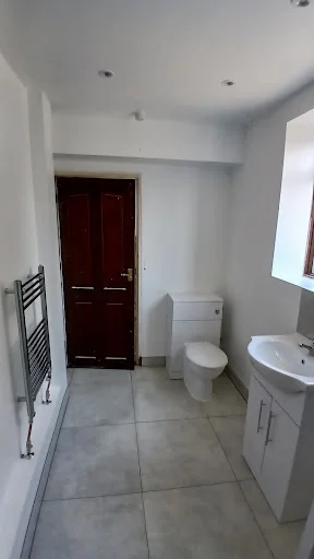 MB Bathrooms photo 4