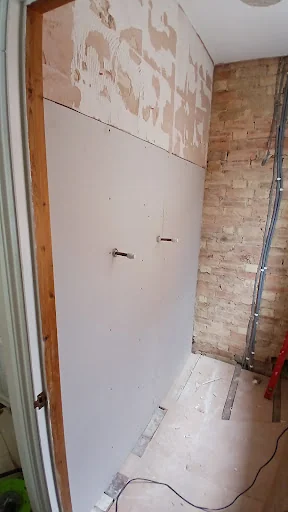 MB Bathrooms photo 7