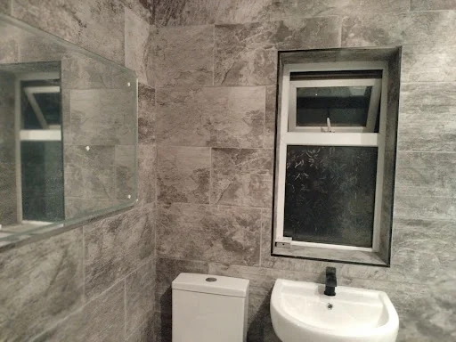 Roy's Rooms Ltd photo 5