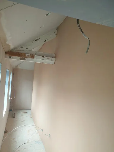 Crown Plastering &amp; Tiling photo 8