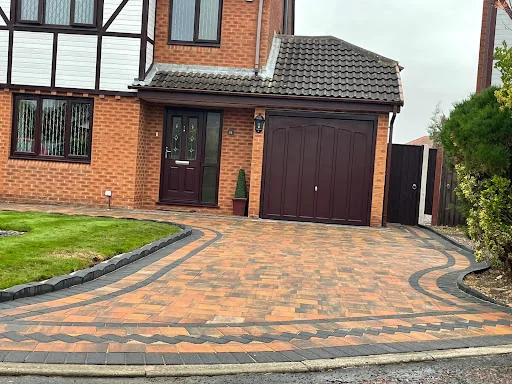 B DISTINCTIVE DRIVEWAYS LTD photo 7