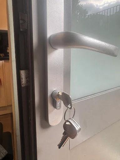 Trusted Locksmith photo 5