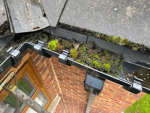 D L Guttering Services photo 4