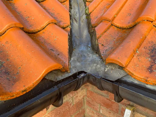D L Guttering Services photo 6