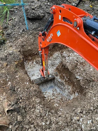 THOMAS GEORGE DEVELOPMENTS LTD photo 8