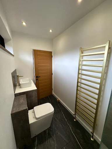 HUMPHREYS AND PROUDMAN BATHROOM DESIGN CO LTD photo 3