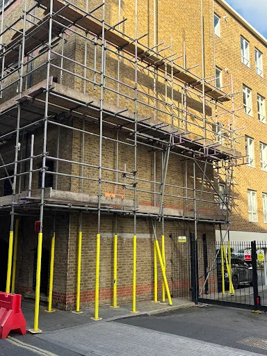 O M Bros Scaffolding Ltd photo 5