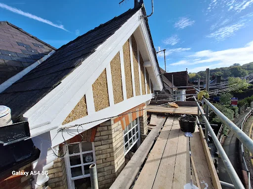 Roberts of Guildford Painter and Decorator photo 7