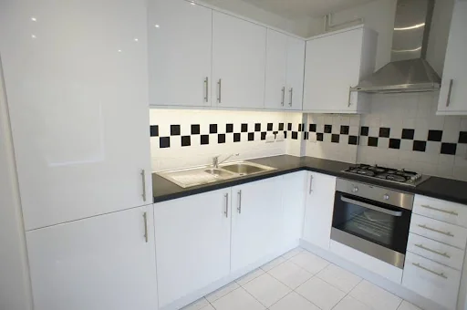 MID KENT HOMES LIMITED photo 2
