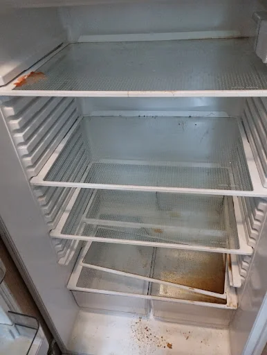 EC CLEANING SERVICES photo 4