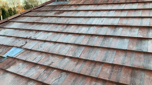 Deluxe Roofing specialist photo 5