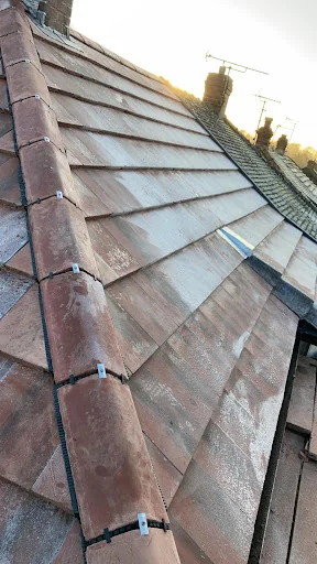 Deluxe Roofing specialist photo 7