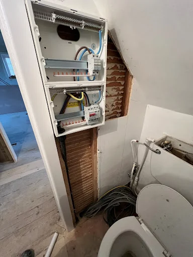 D E Scott Electrical photo 3