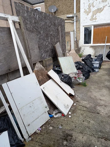 Swindon Waste Removal photo 7