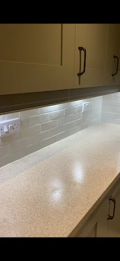 Ceramic tiler photo 2