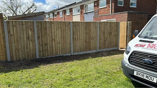 K & M Fencing & Gardening Services