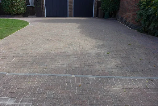 Demoss.co.uk - Cleaning & Restoration