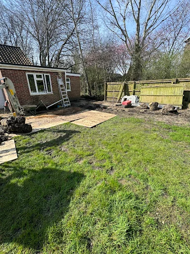 AOM Building Contractors Ltd