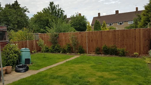 BARLOW FENCING