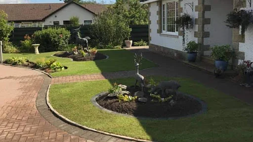 MacDonald Tree And Landscaping