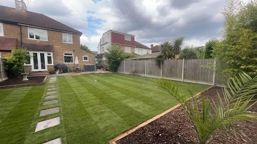 All seasons gardening and landscaping photo 2