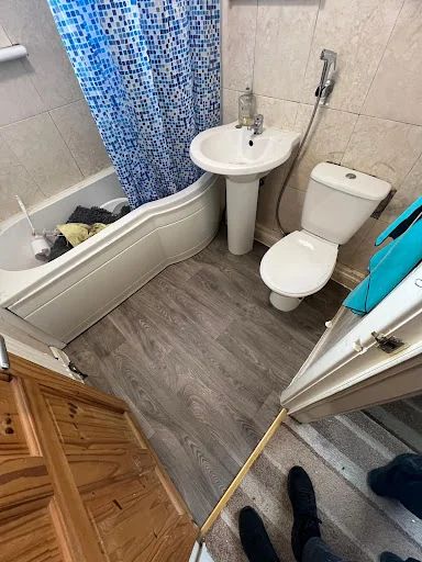 RT PLUMBERS LTD photo 8