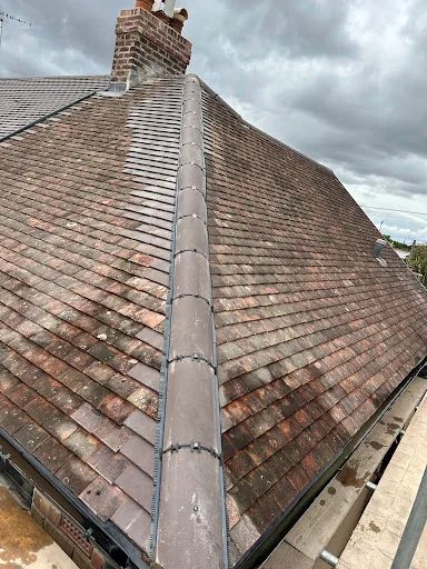 A M ROOFING &amp; CLADDING LTD photo 1